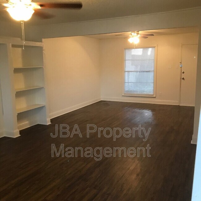 Foto del edificio - 1760 Farleigh Ct