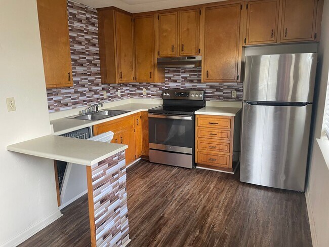 Building Photo - 301 Dixie Dr