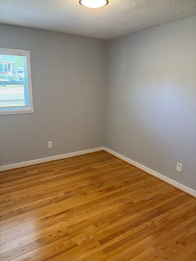 Building Photo - 317 Charwood Dr