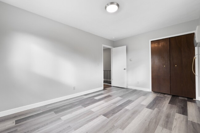 Foto del edificio - 6301 Frankn Dot Dr