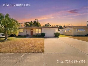 Building Photo - 10838 87th Ave