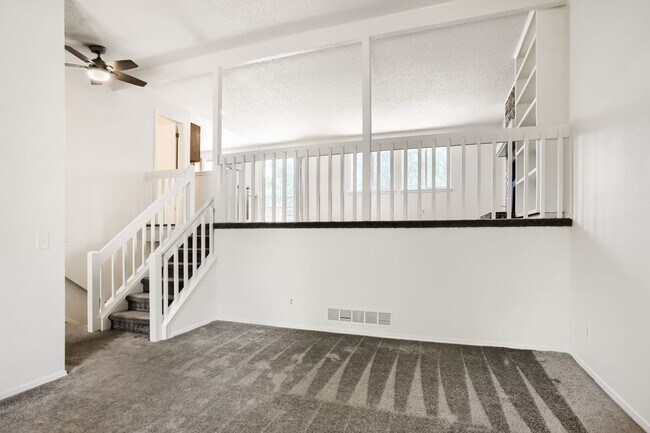 Foto del edificio - Gorgeous and Airy N. Boulder 4 bed, 3 bath in Quiet Cul-de-Sac - AVAILABLE NOW