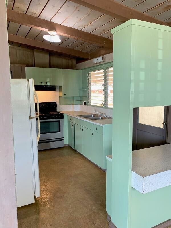 Building Photo - 1774 Ho'owae St