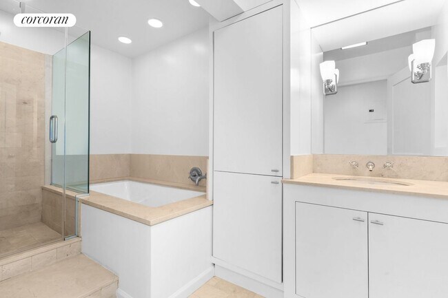 Foto del edificio - 425 E 63rd St