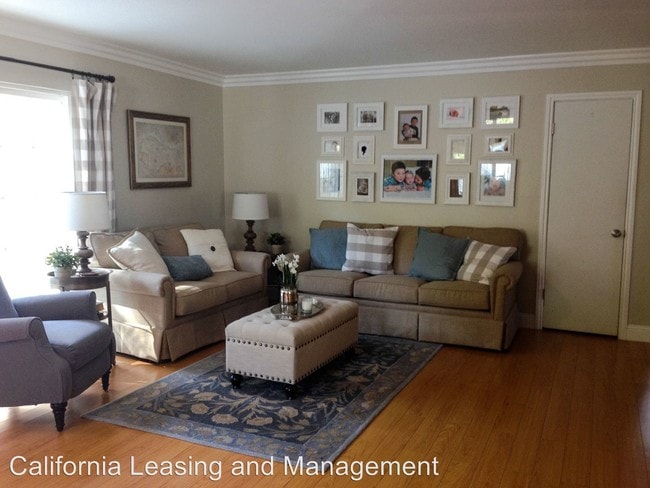 Building Photo - 27350 Denoya Dr