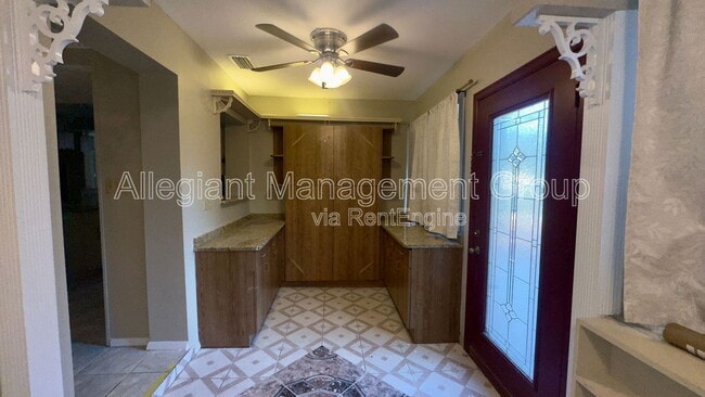 Foto del edificio - 2410 Sable Dr