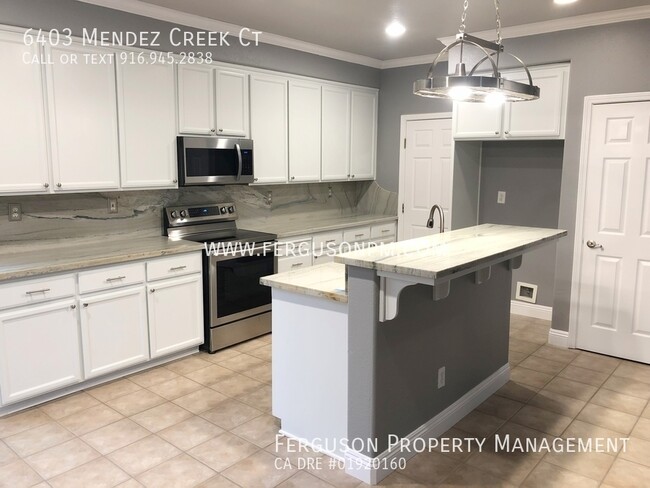 Building Photo - 6403 Mendez Creek Ct