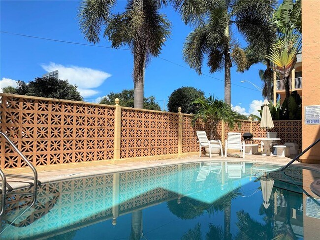 Foto del edificio - 3575 Gulf Blvd