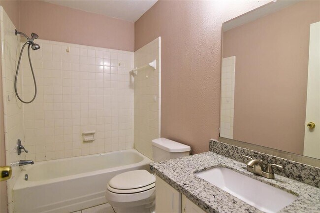 Foto del edificio - 4206 Belle Park Dr