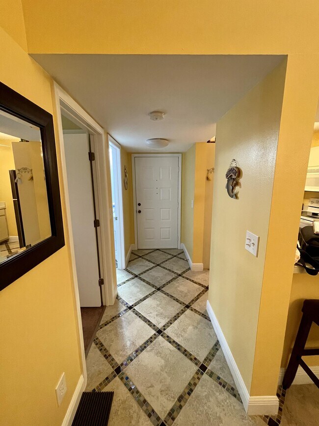 Building Photo - 14861 Summerlin Woods Dr