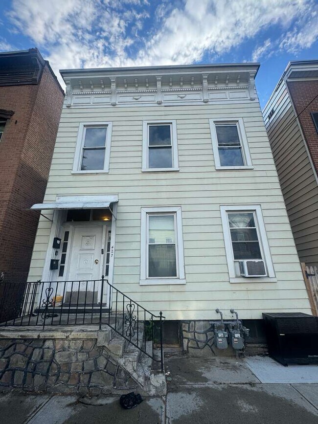 Foto del edificio - 427 1st St