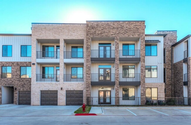 Building Photo - 23403 Kingsland Blvd