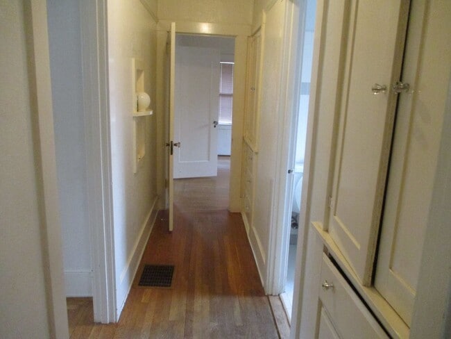 Foto del edificio - COMING SOON!! 2 Bedroom 1 Bath Bungalow