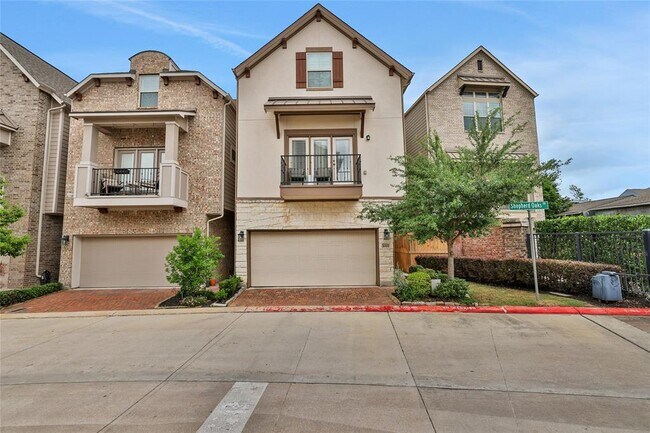 Building Photo - 1002 Shepherd Oaks Dr