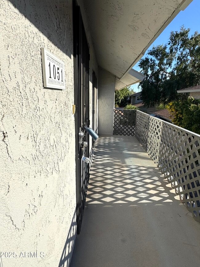 Building Photo - 1051 N 84th Pl
