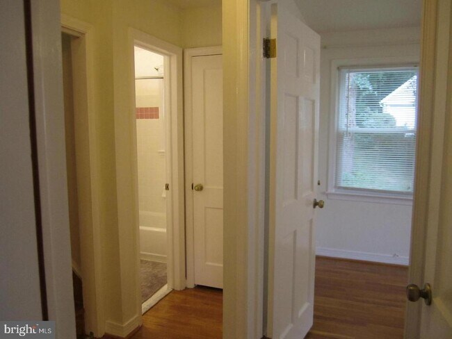 Foto del edificio - 3220 Dashiell Rd