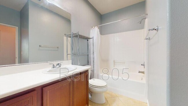 Foto del edificio - 3243 Lisbon Ln