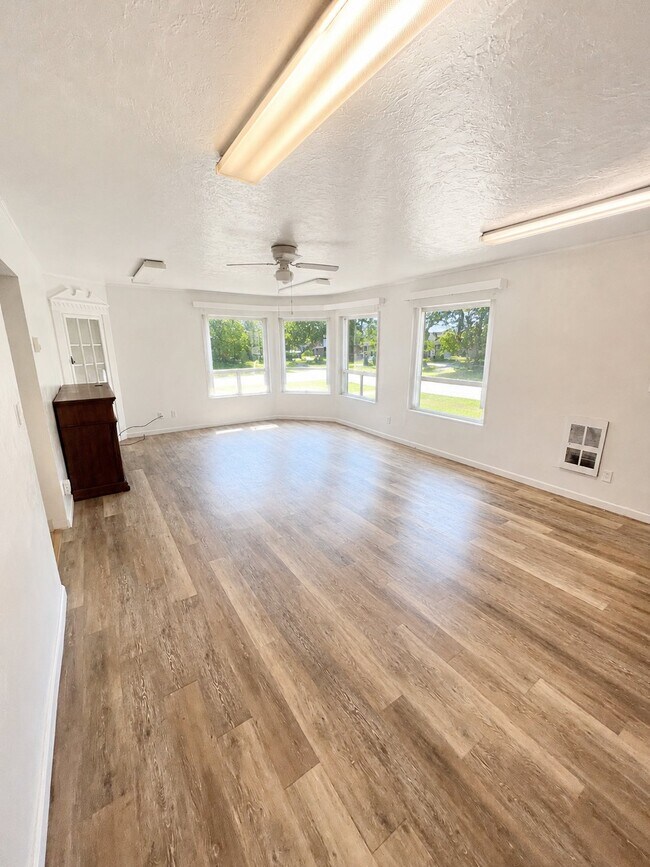 Building Photo - 1260 Idaho Ave