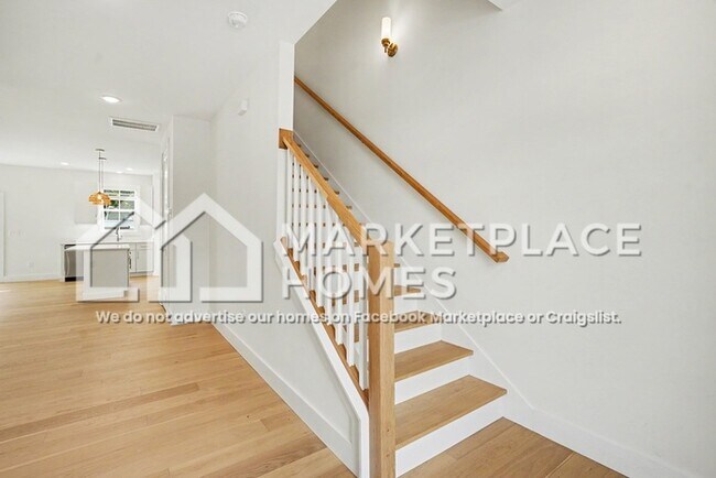 Building Photo - 3 Taverly Dr