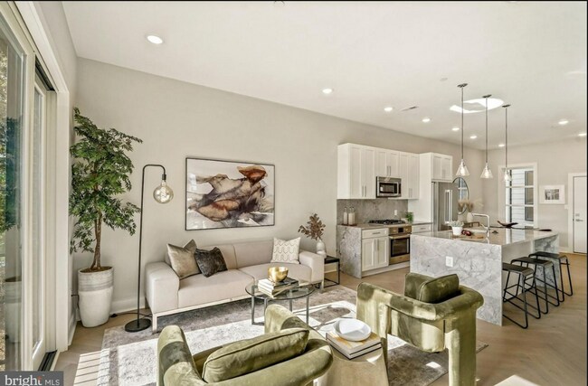 Foto del edificio - 1214 Madison St NW