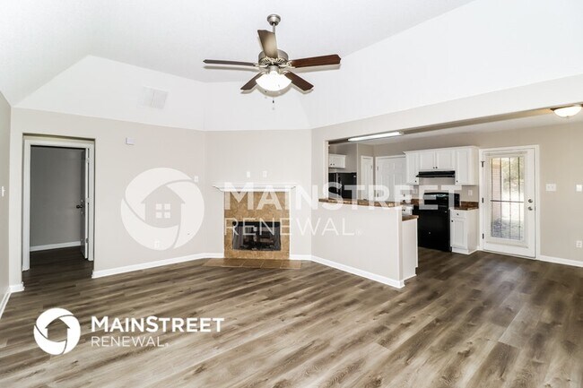 Foto del edificio - 1021 Crayton Ridge Dr