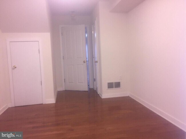 Foto del edificio - 1013 Pine St