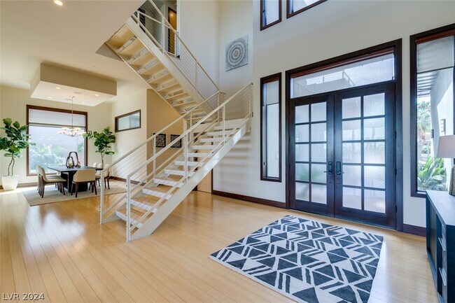 Foto del edificio - 483 Toucan Ridge Ct