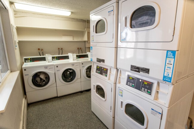 Community Laundry Facilities - Money Loading Via App! - Joliet Towers