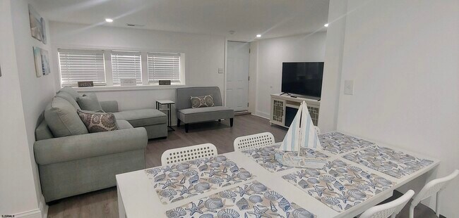Foto del edificio - 3 S Richards Ave