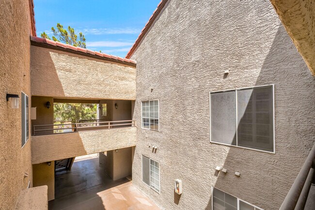 Building Photo - 2200 S Fort Apache Rd