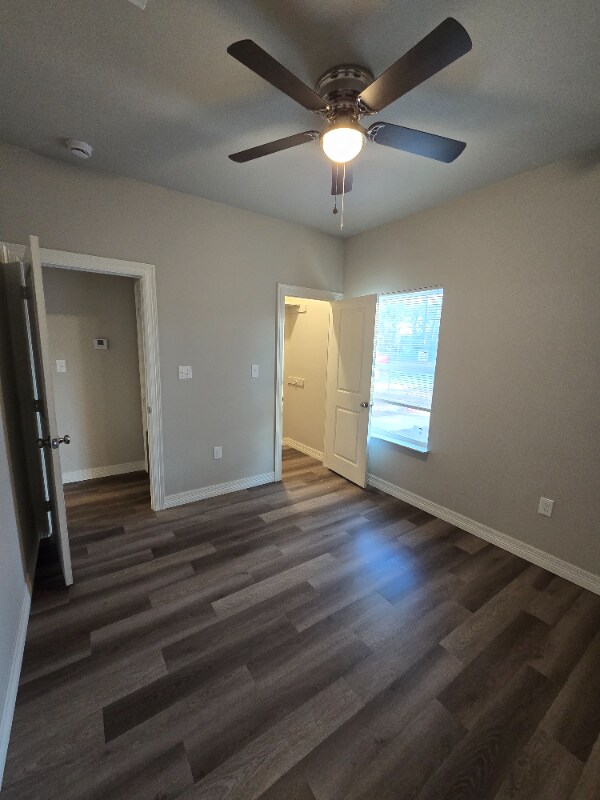 Foto del edificio - 1215 Fairway Dr