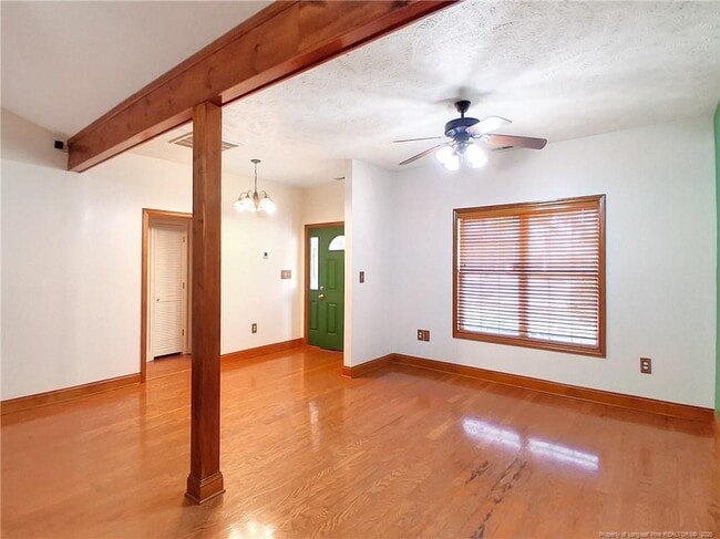 Foto del edificio - 9310 Creek Path Pl