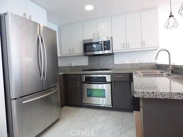 Building Photo - 875 G St