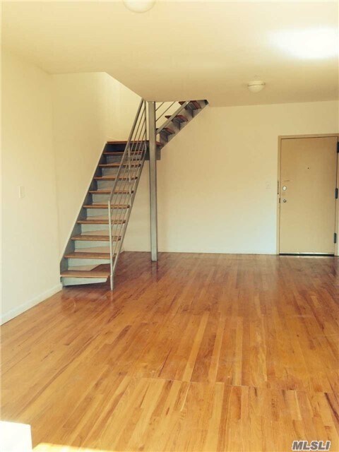 Building Photo - 175-26 89th Ave