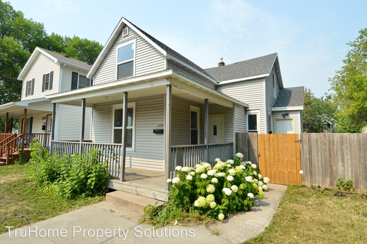 Primary Photo - 5 br, 2 bath House - 418 N 5th St