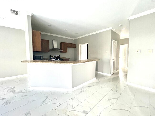 Building Photo - 8216 Casa Verde Rd