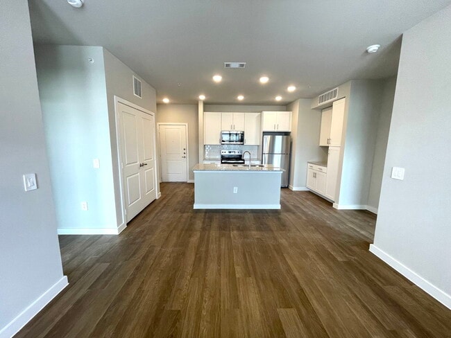 Photo - 3845 W Frontier Pkwy Apartment