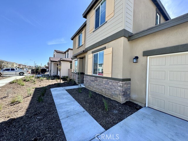 Building Photo - 32811 Forgecroft St