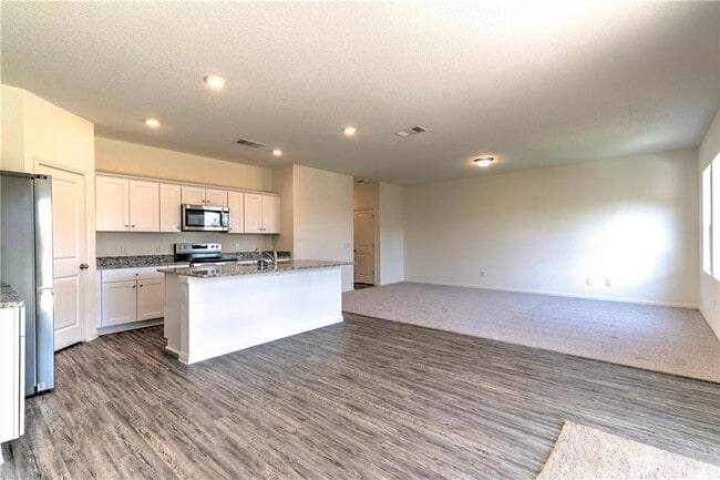 Building Photo - 19507 Cloudy Bay Dr