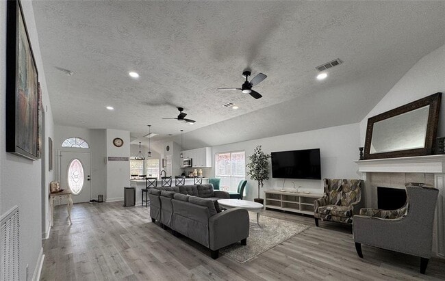 Building Photo - 3265 Jessica Ct