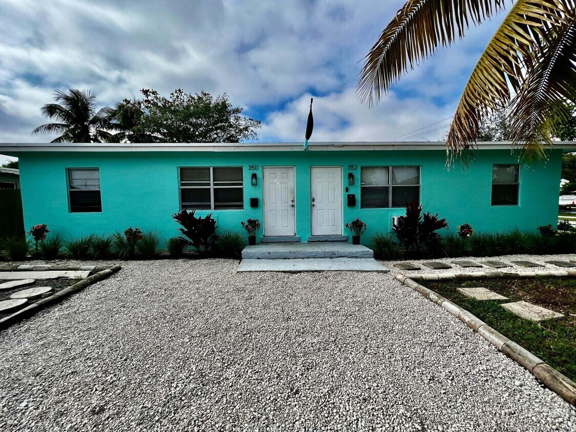 Foto principal - 352 NW 5th Ave
