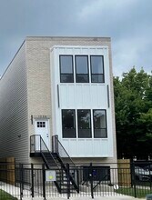 Building Photo - 1058 N Central Park Ave
