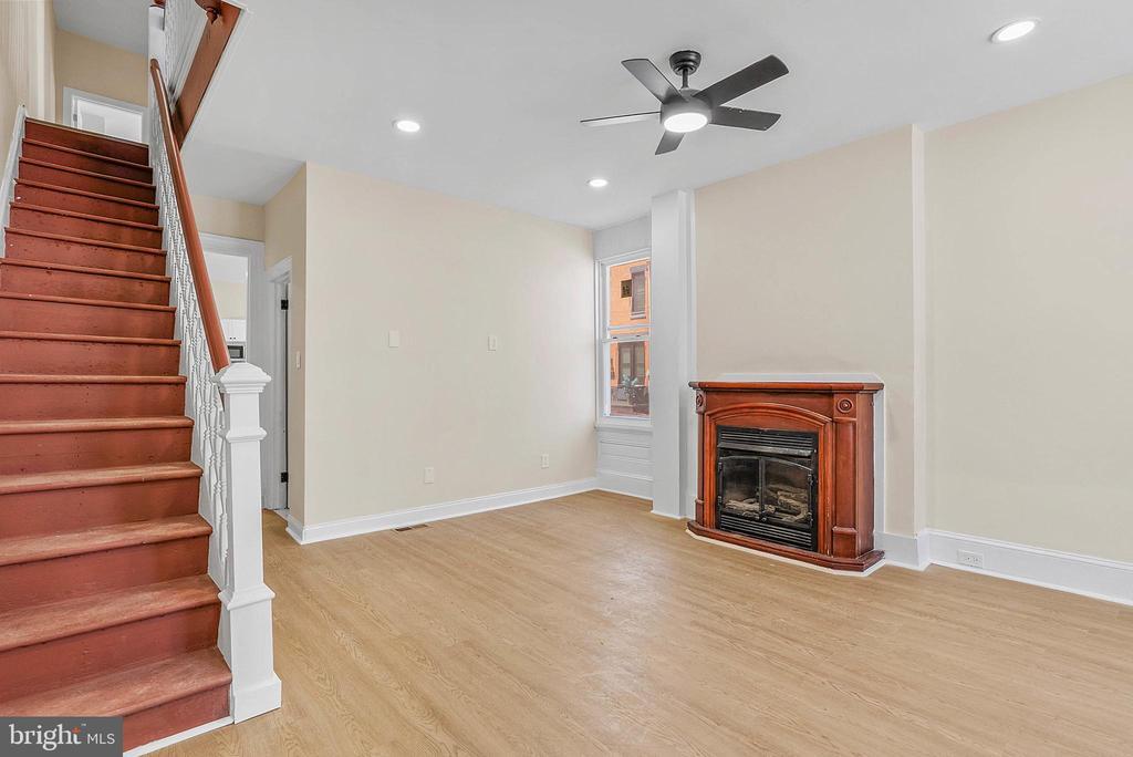 Foto principal - 2742 W Montgomery Ave