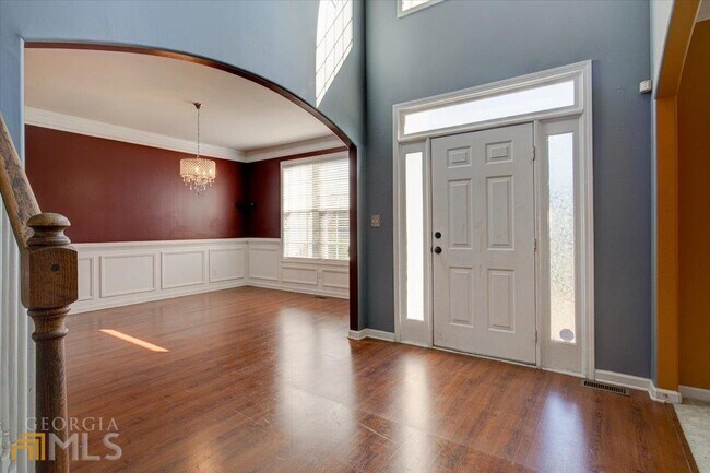 Building Photo - 116 Glenmore Ln