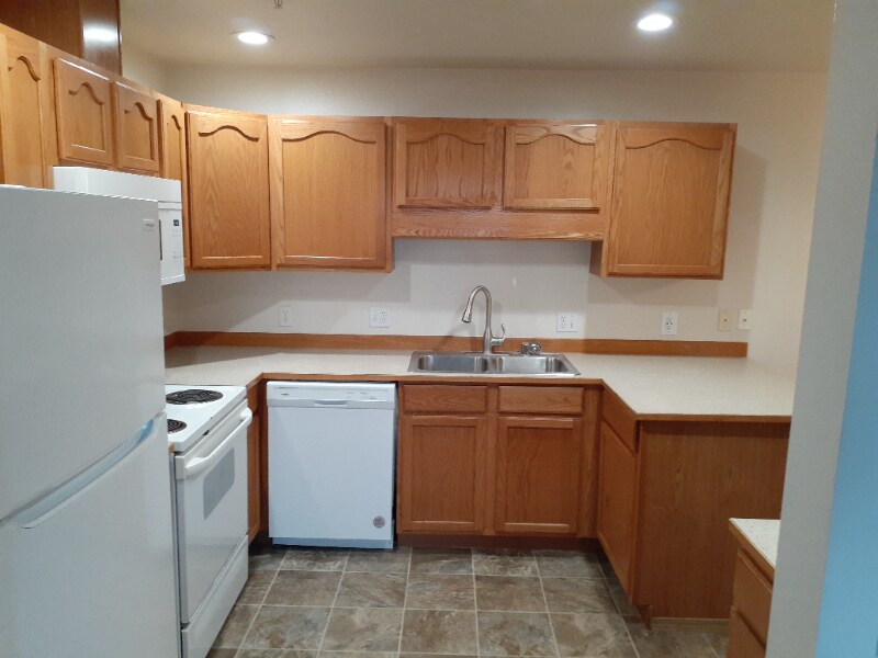 Foto principal - 628 128th St SW