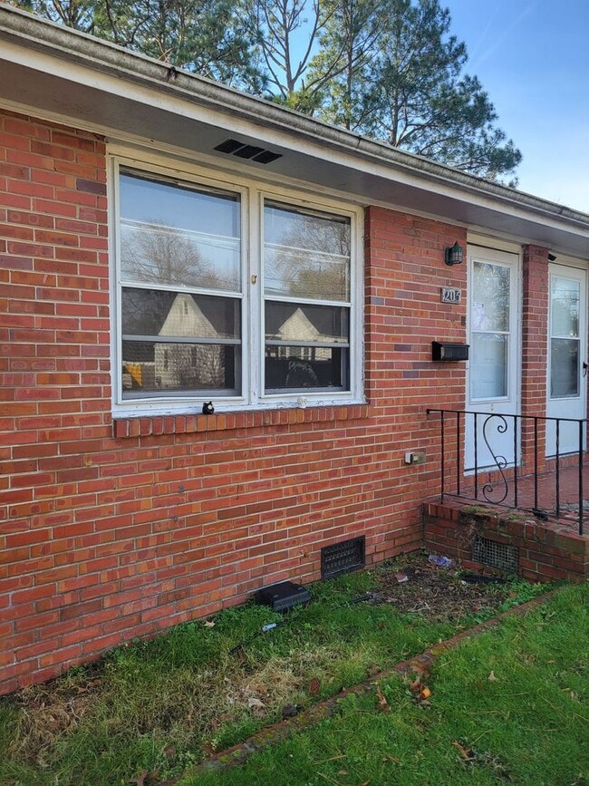 2 bedroom 1 bathroom townhouse - 2 bedroom 1 bathroom townhouse