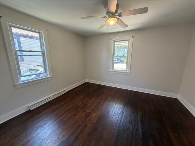 Foto del edificio - 522 E 33rd St