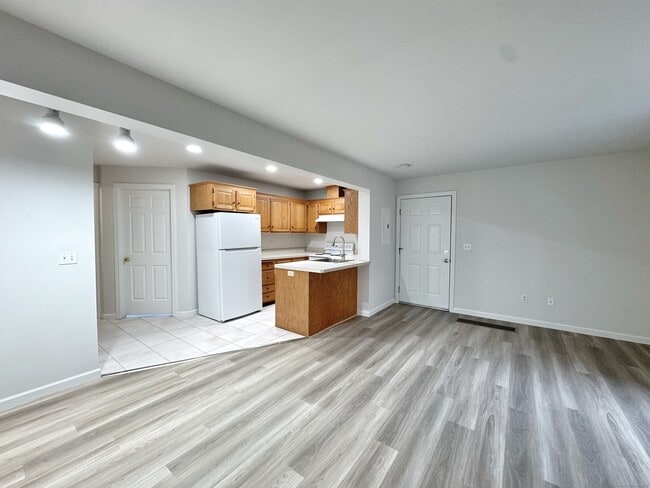 Building Photo - 22 Ferris Ave