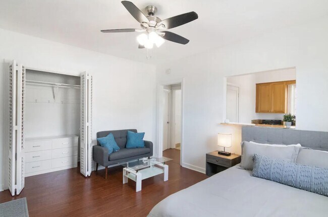 Foto del edificio - 333 Walton Blvd