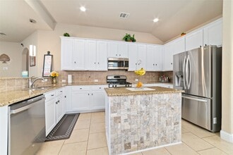 Building Photo - 2023 Wembley Way